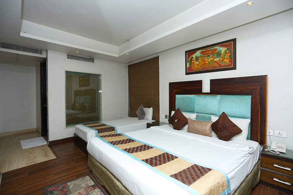 Hotel Uppal International 17/50