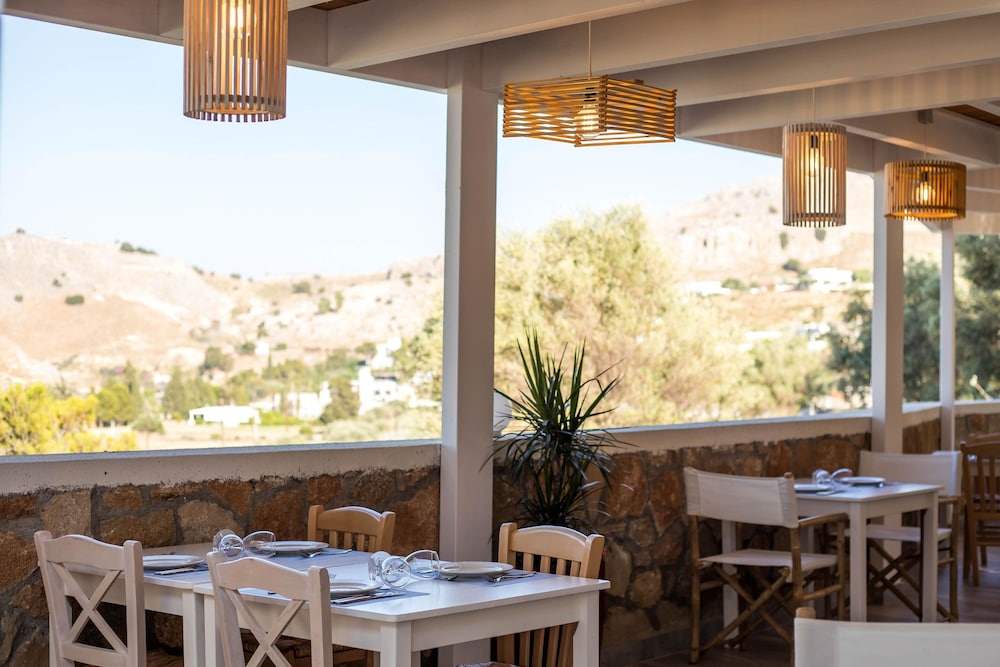 Lindos White Hotel & Suites 35/47