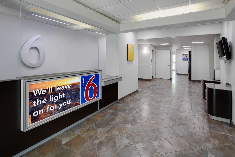 Motel6 San Antonio Tx Airport 12/60