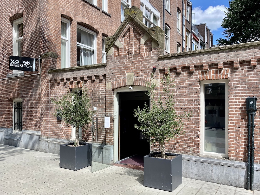 Hotel Van Gogh 45/54
