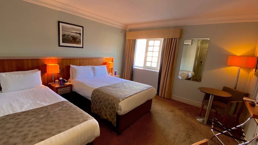 CLASSIC, TWIN BEDS