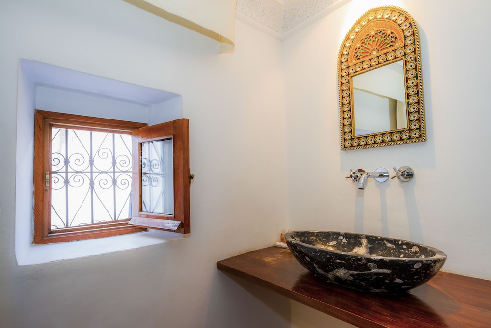 Hotel Blanco Riad 44/45