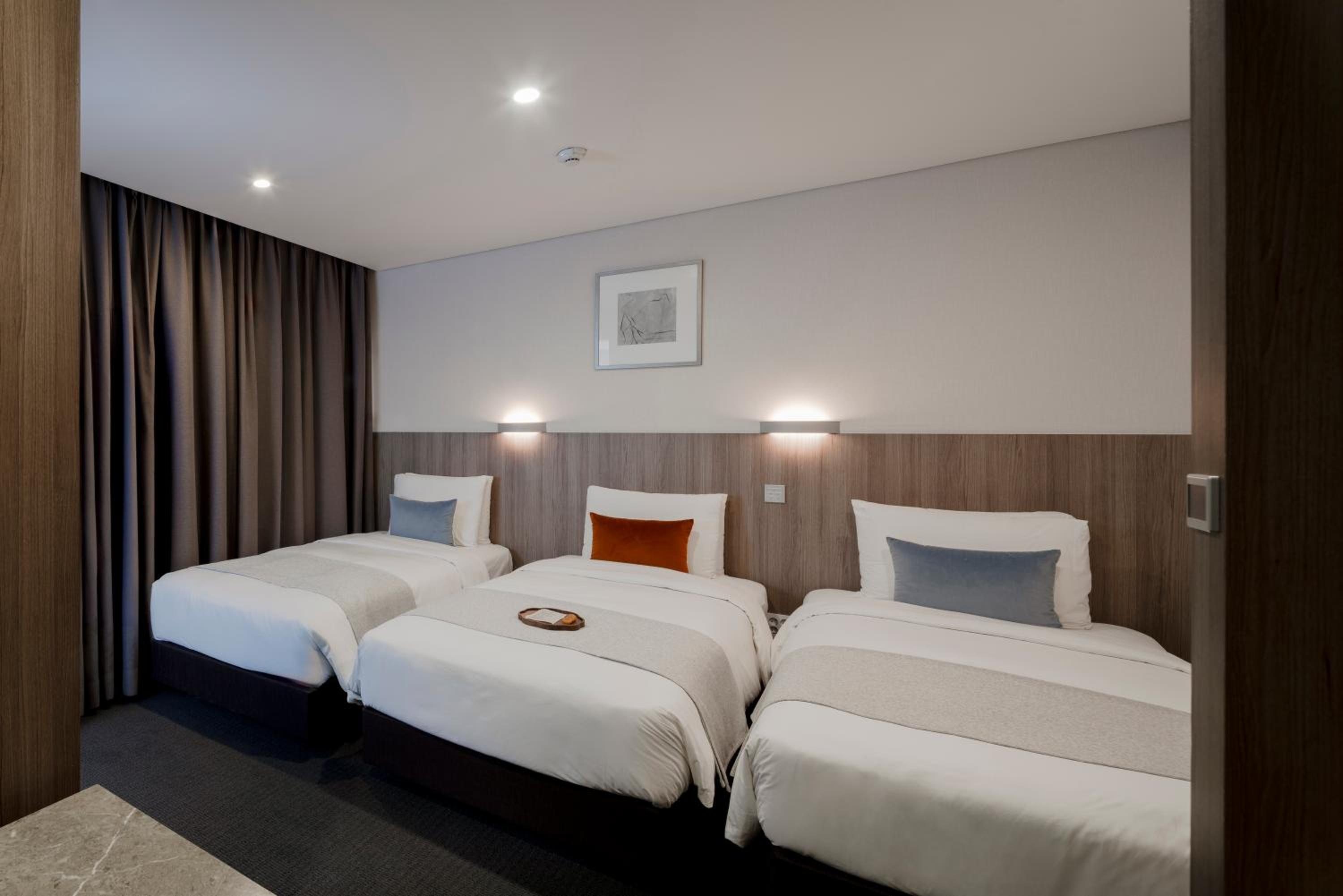 Standard, Triple, 3 Beds