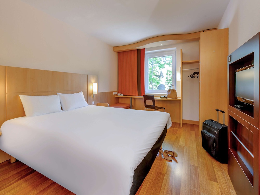 IBIS KONSTANZ 27/79