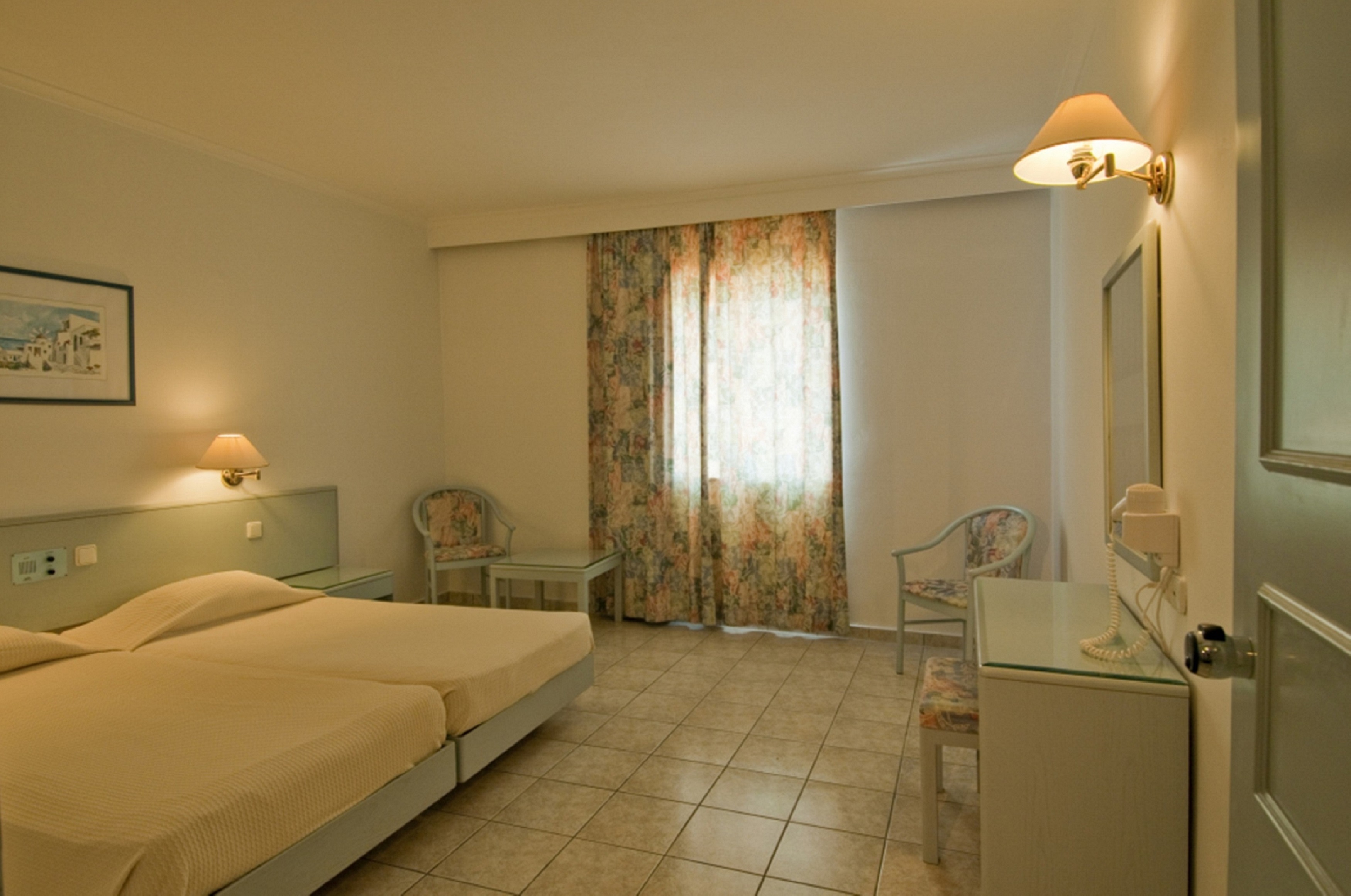 Room at Alexandra Beach Hotel, Psalidi