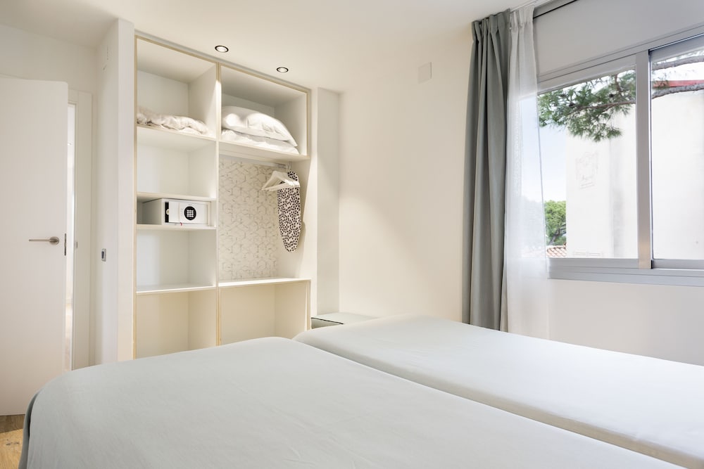 Apartamentos Porta Coeli 16/64