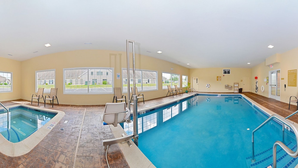 Candlewood Suites Chambersburg 7/63