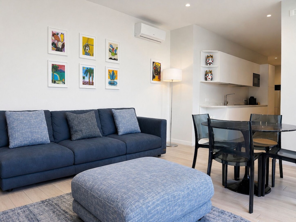 Isola Bella Infinity Suites 33/50