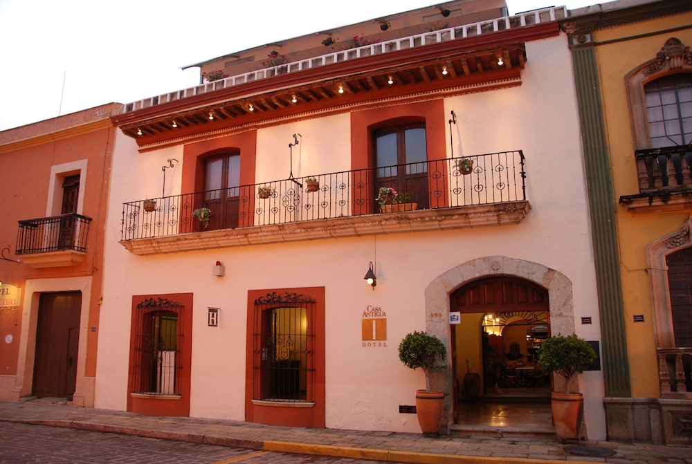 Hotel Casa Antigua 1/69