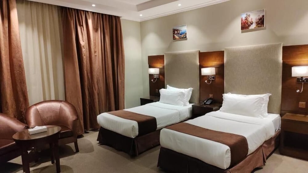 Taj Nakhba Hotel 16/24