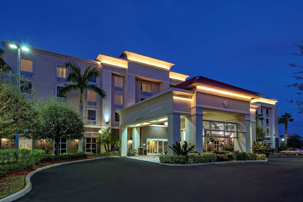Hampton Inn And Suites Stuart North 3/44