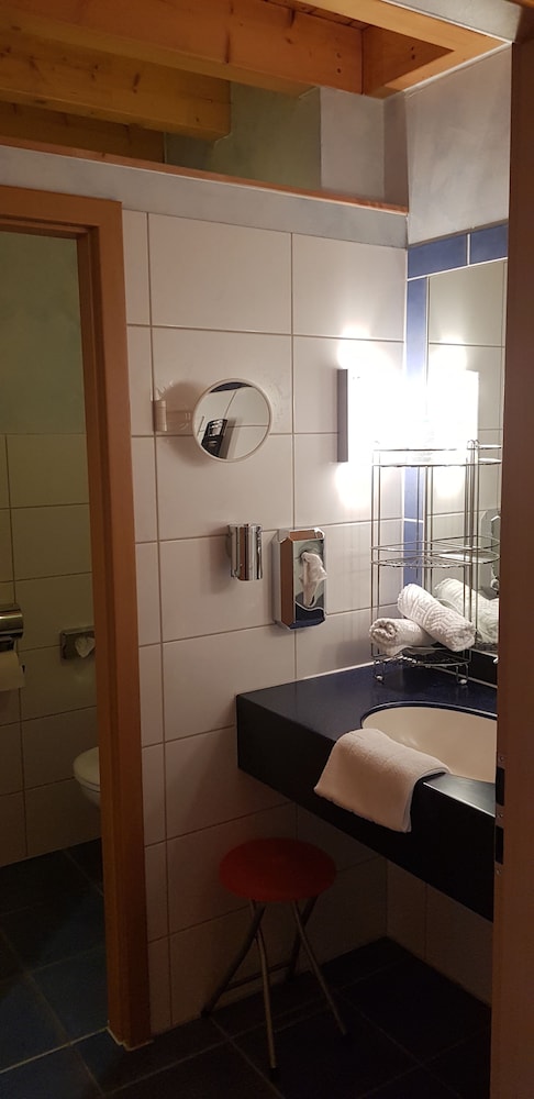 Hotel Froehlich 16/30
