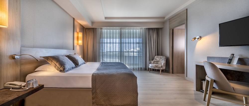 Deluxe Junior Suite With Balcony