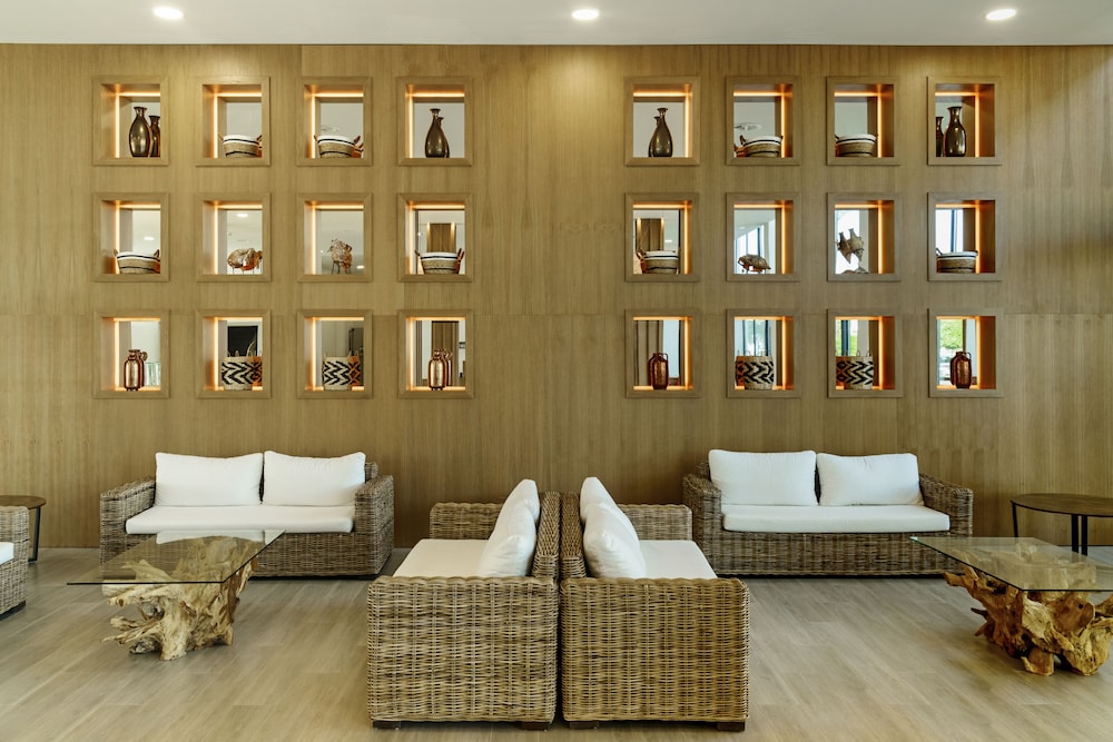 Cabogata Beach Hotel Spa 45/68