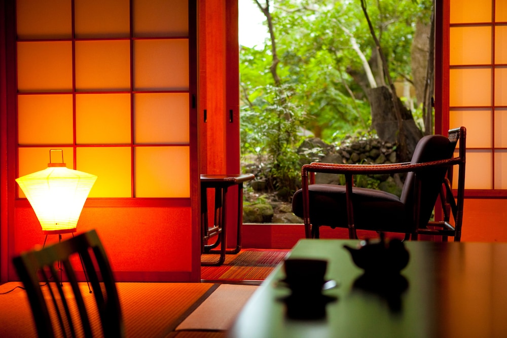 Kappo Ryokan Kannawa Bettei 24/24
