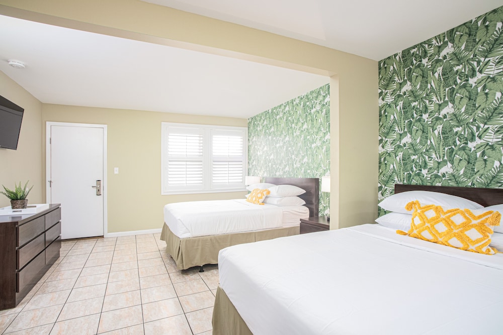 Nook, 2 Double Beds