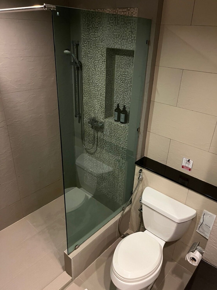 Tamarind Garden Hotel 52/55