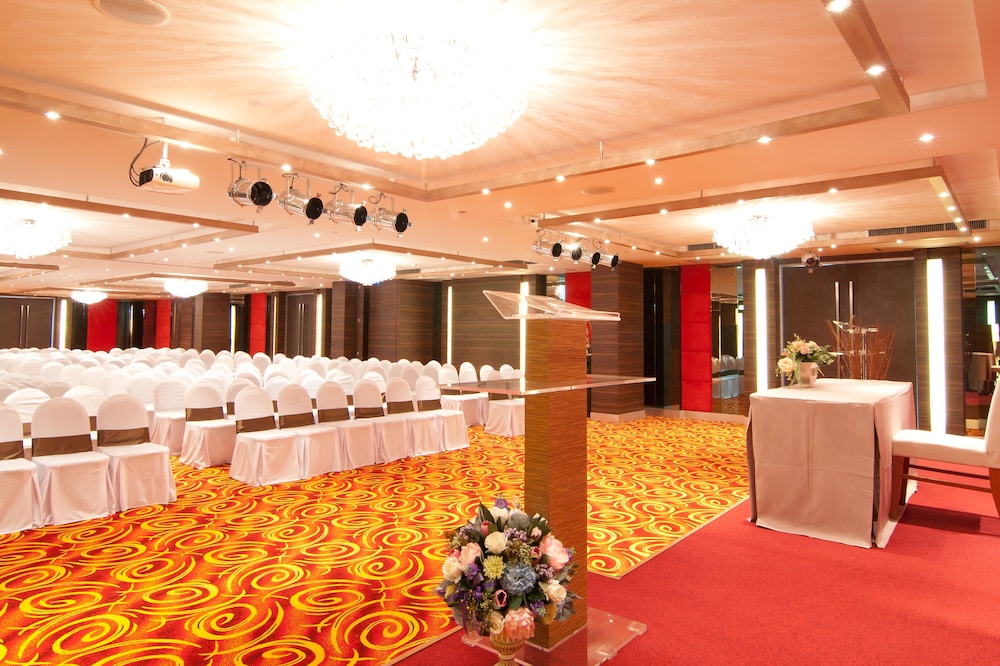 Grand Lord (Boutique) Hotel 10/59