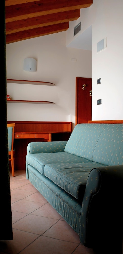 Garda Family House 35/72