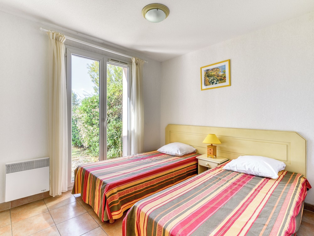 2 Bedrooms, House, Twin Beds, Sofa