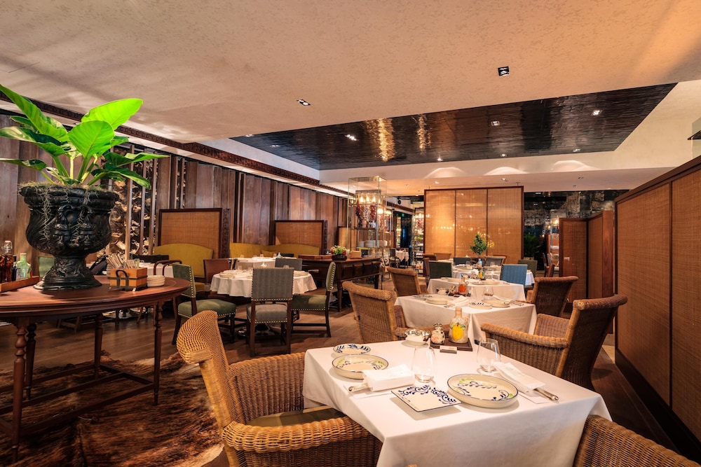 Grand Hyatt Erawan Bangkok 58/76
