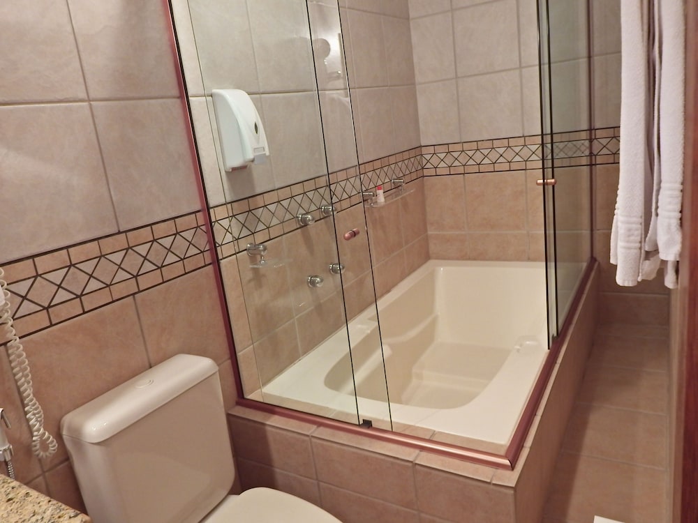 Hotel Azaleia 46/50