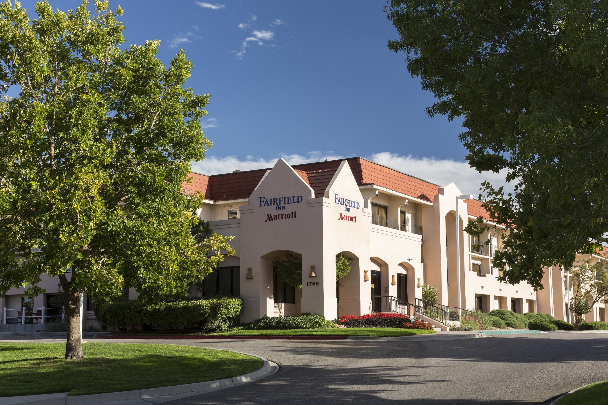 The Querque Hotel 21/23