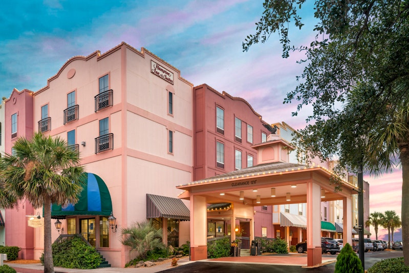 Hampton Inn & Suites Amelia Island-Historic Harbor Front 2/44