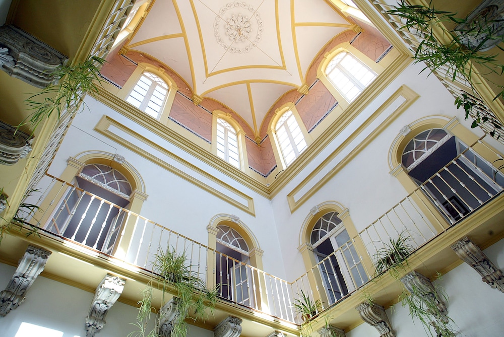 Hotel de Moura 1/50
