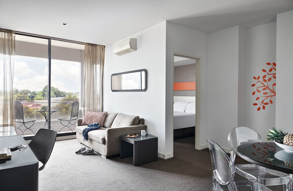 Dandenong Central Apartment Hotel (ex Punthill Dandenong) 21/35