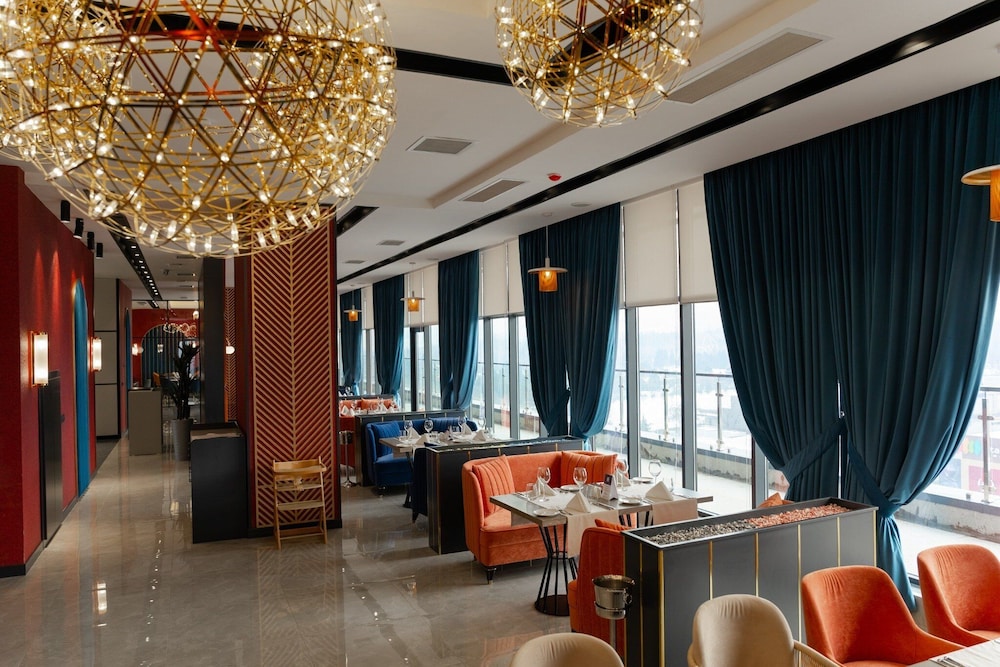 Park Dedeman Almaty 46/64