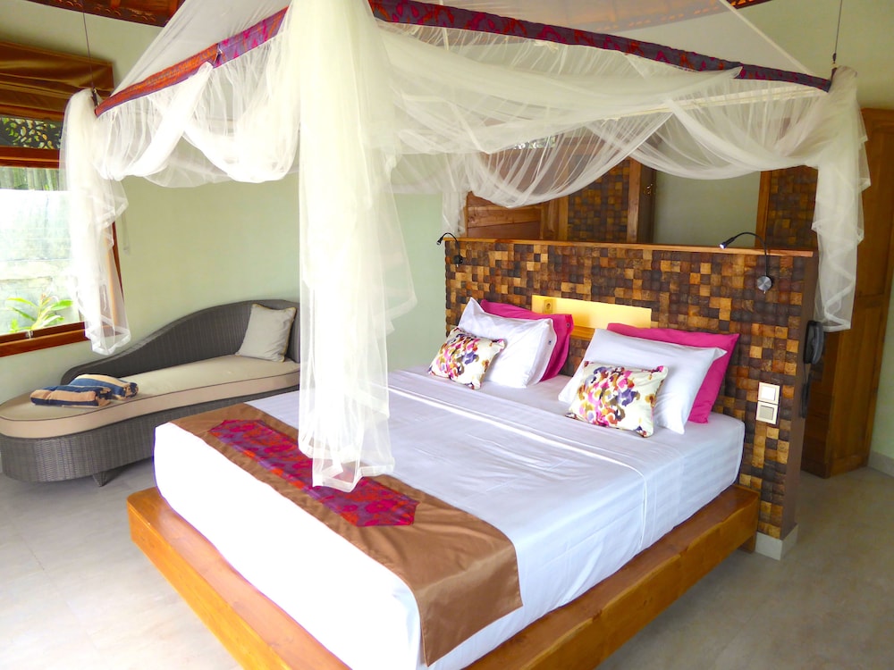 Puri Dajuma Beach Eco Resort & Spa 11/75