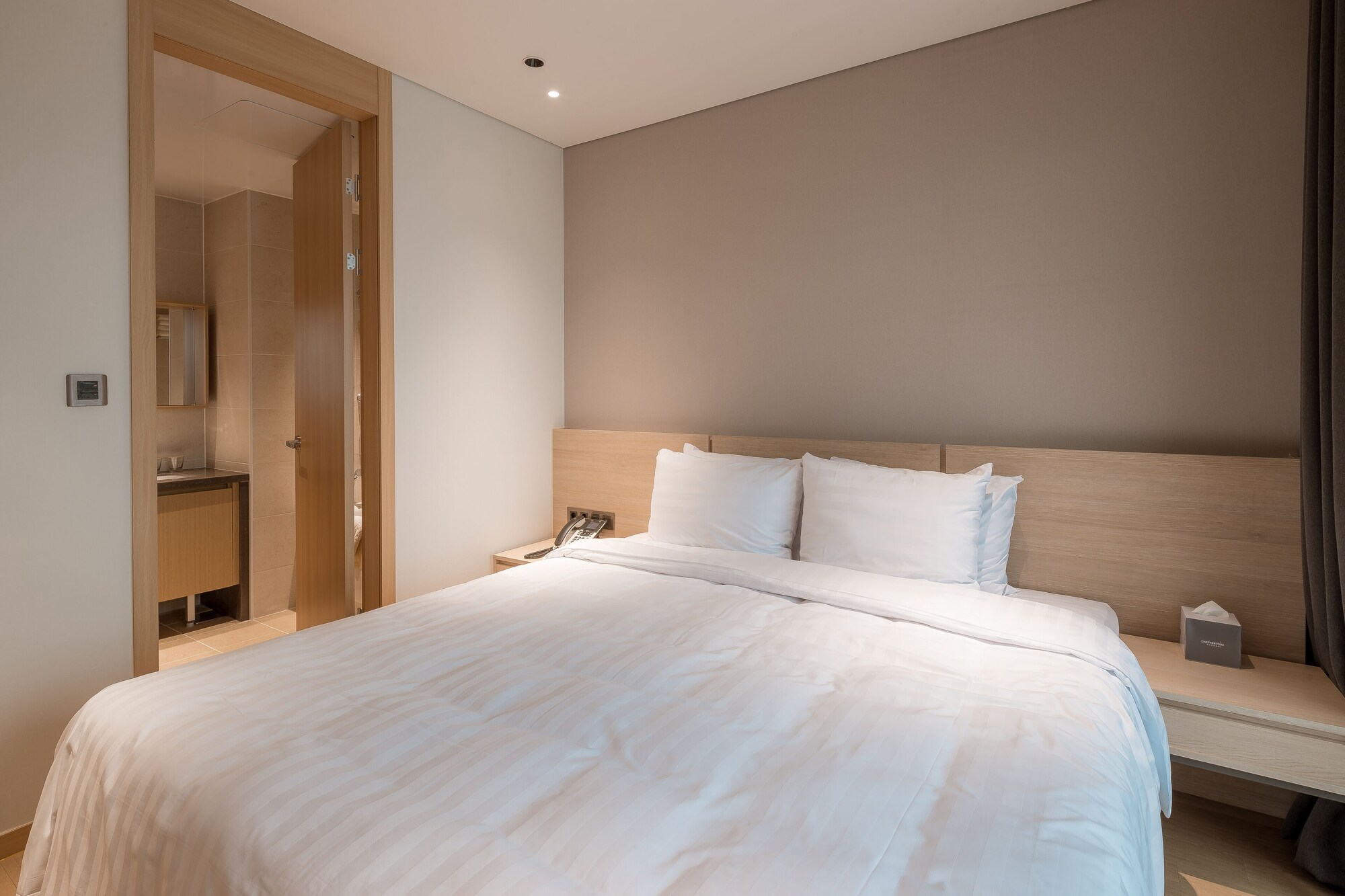 2 ROOMS, SUPERIOR, DOUBLE BED
