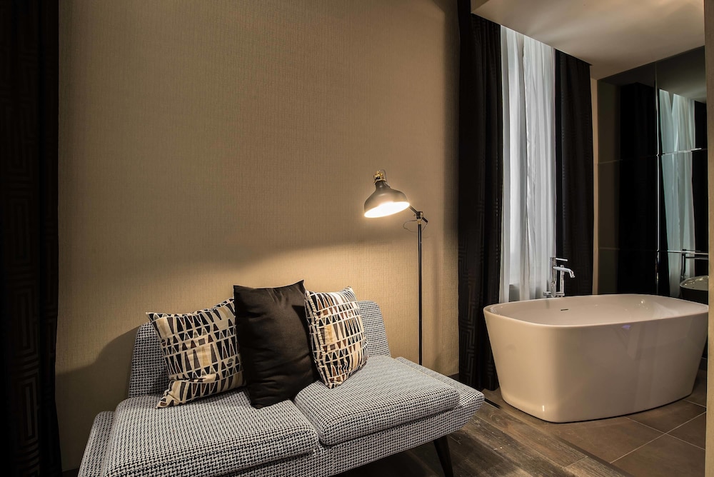 Colonna Suite 57/78
