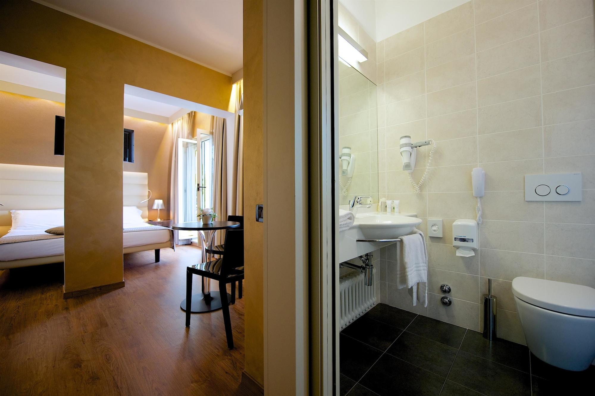 غرفة ديلوكس بشرفة، Best Western Hotel Luxor 5/7