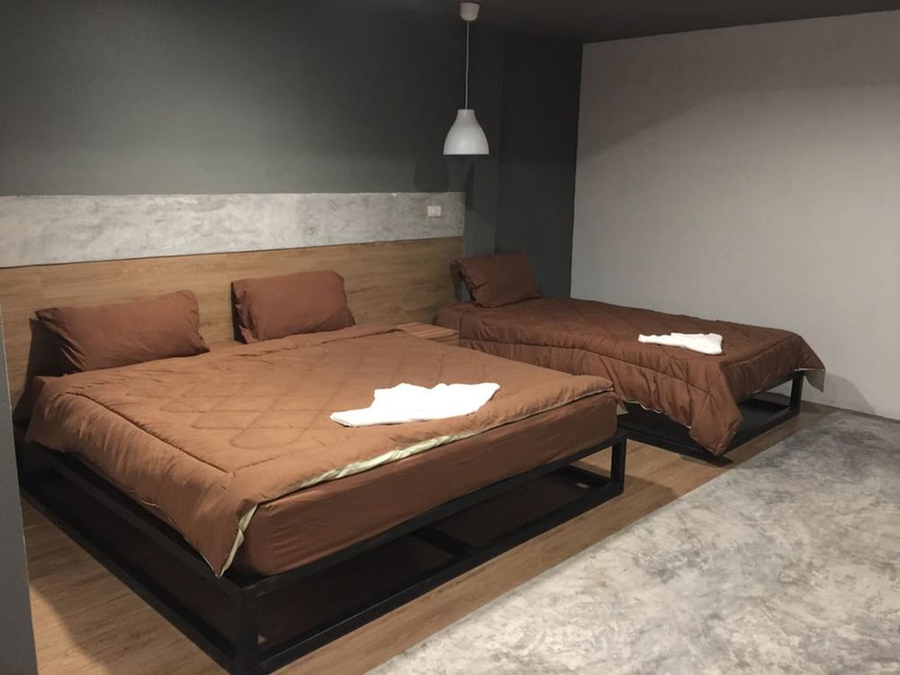 Takuapa Station Hotel 21/40