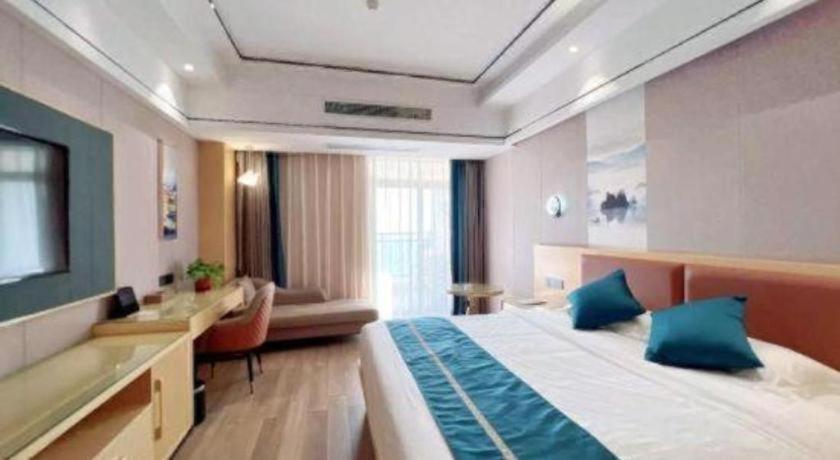 Sanya International 21/64