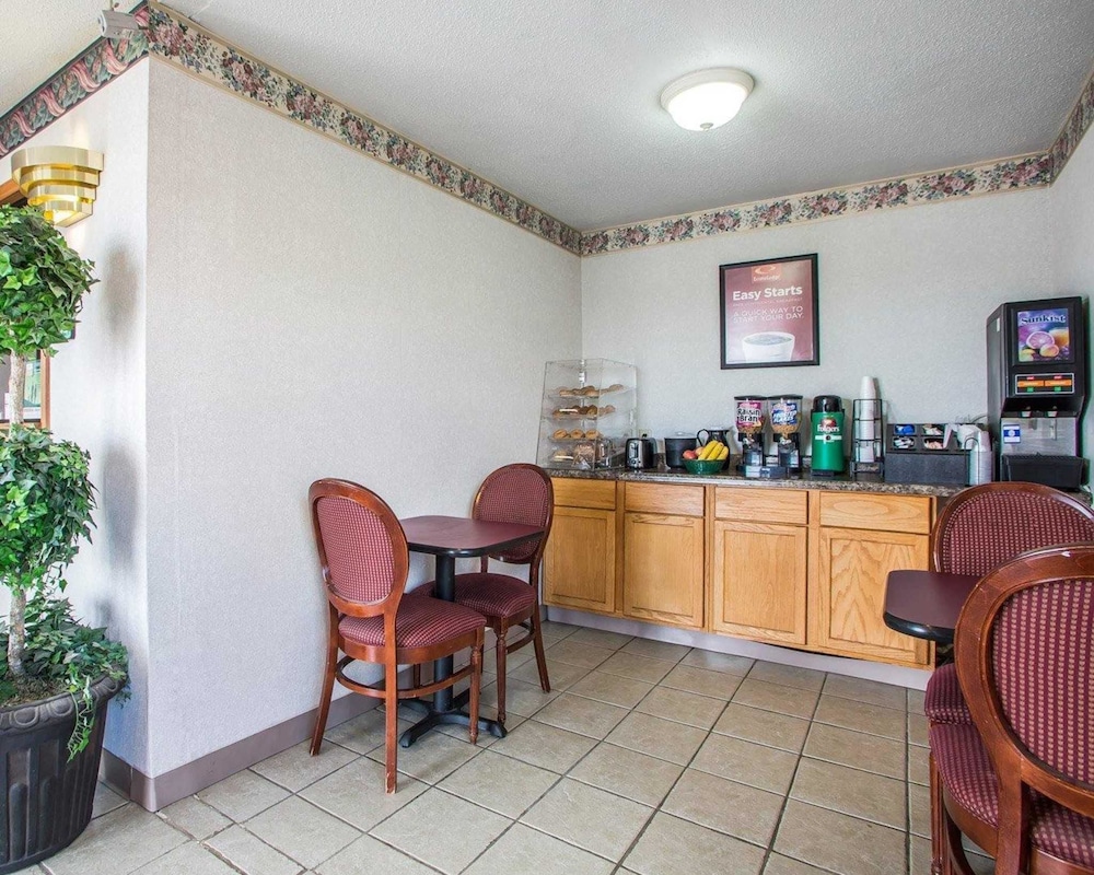 Rodeway Inn Montpelier 22/26