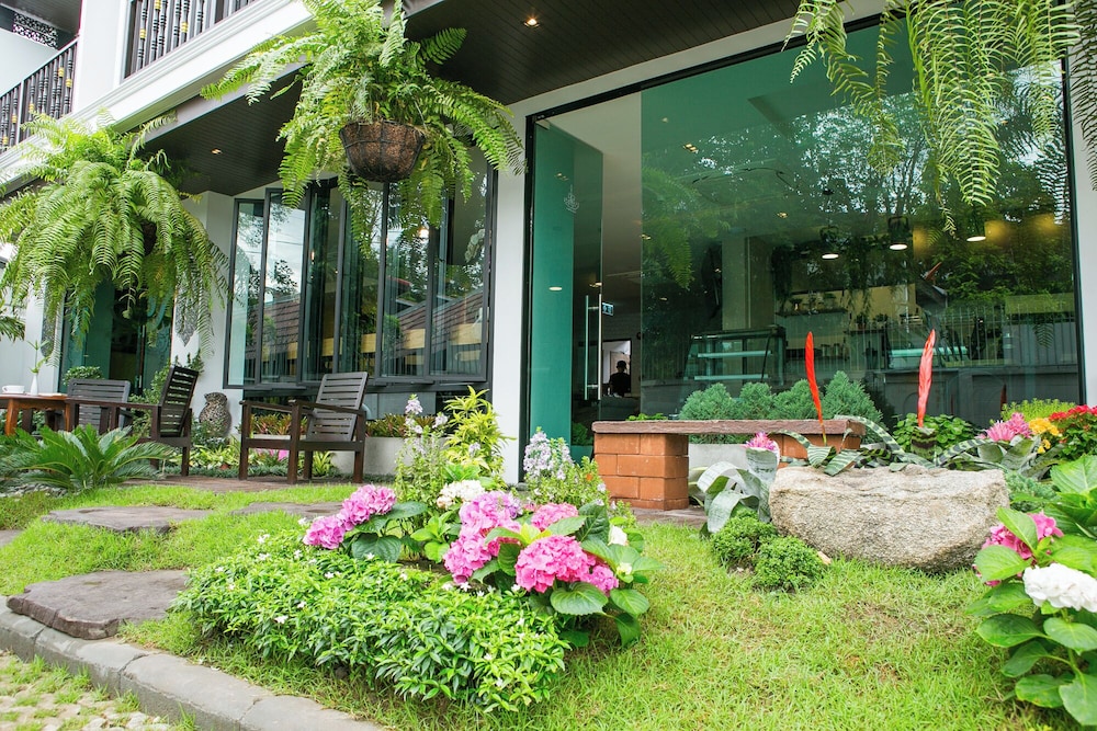 Patra Phrasing Boutique Hotel 43/50