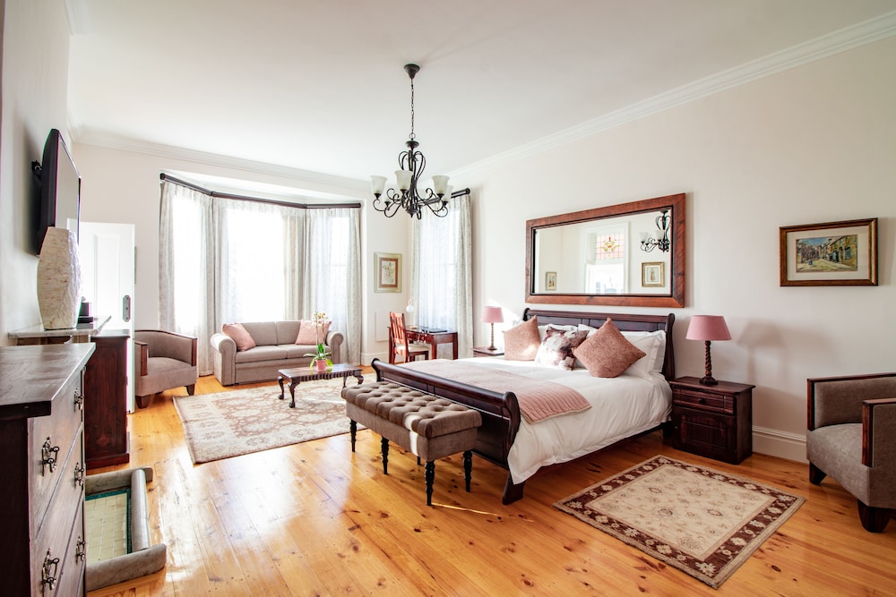 Carmichael Guest House 22/76