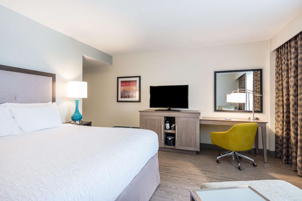 Hampton Inn & Suites Miami Wynwood Design District 16/45