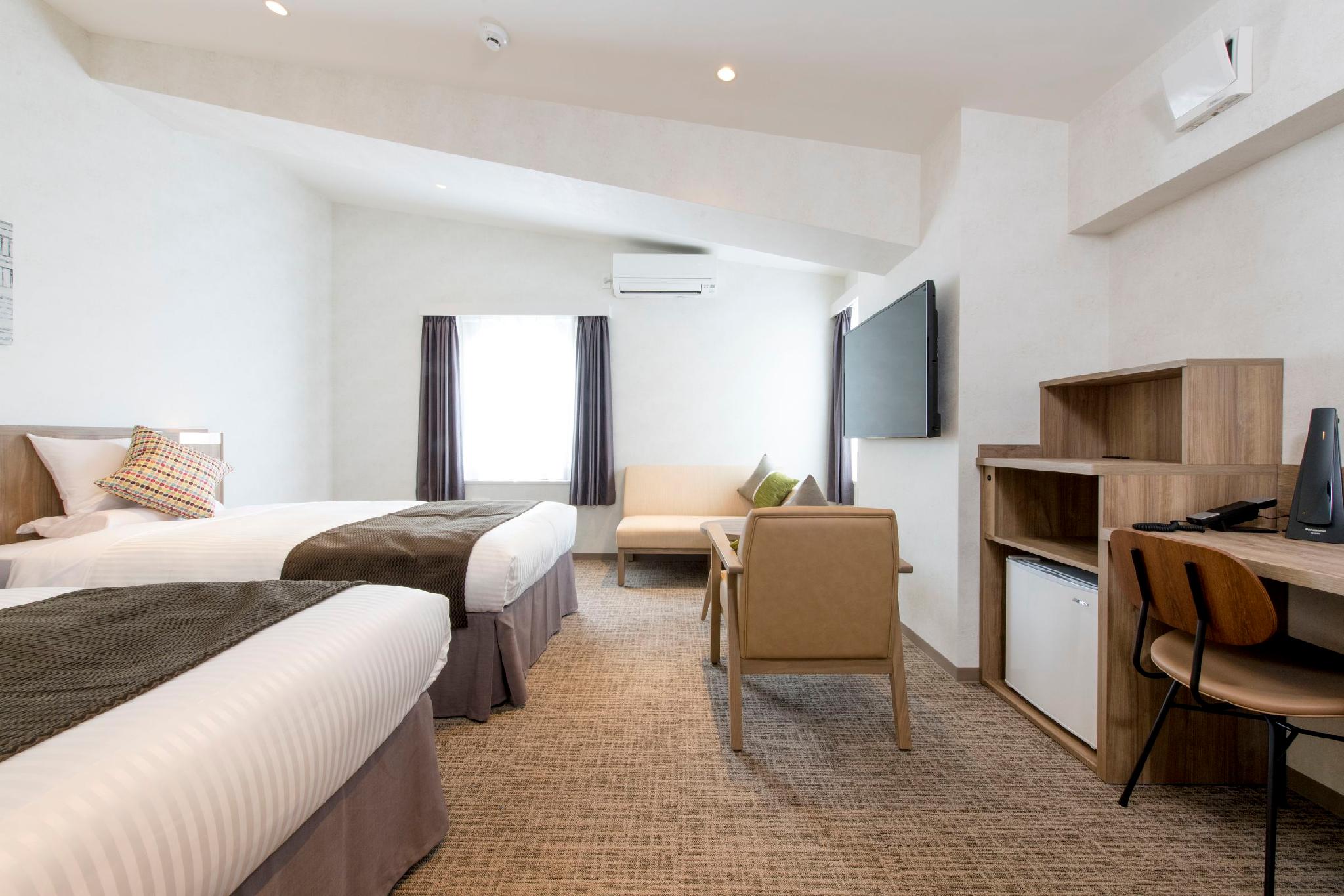 Semi Room, Deluxe, Single Bed, 2 Semi Double Beds