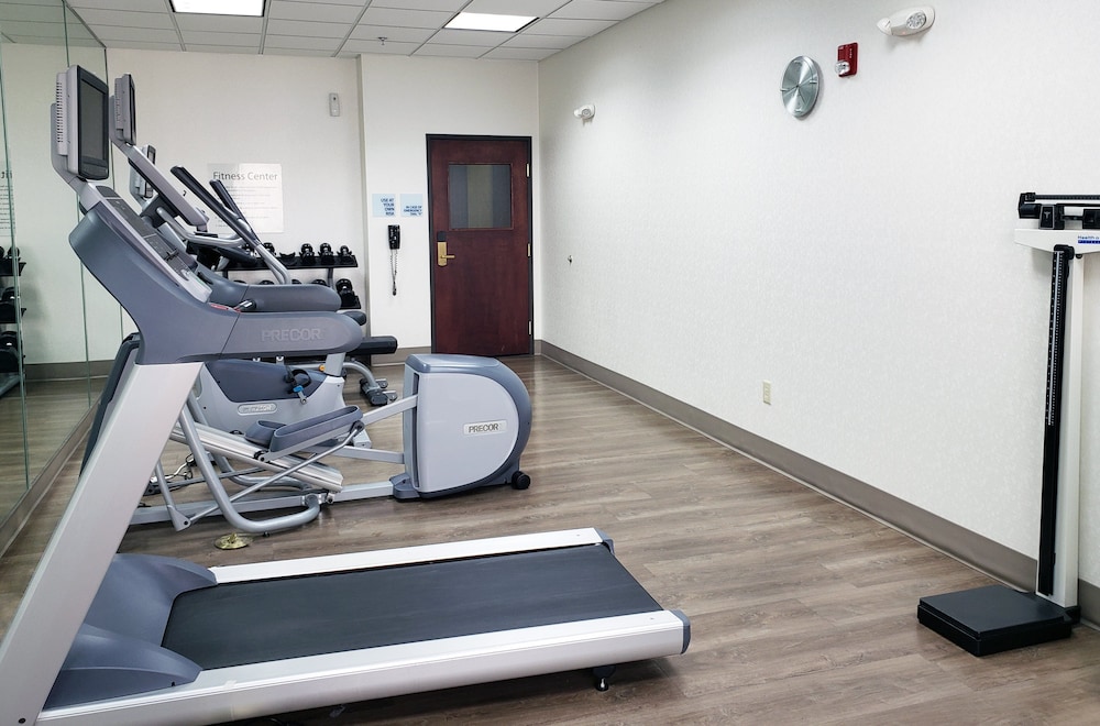 Holiday Inn Express Hotel Suites San Angelo 30/58