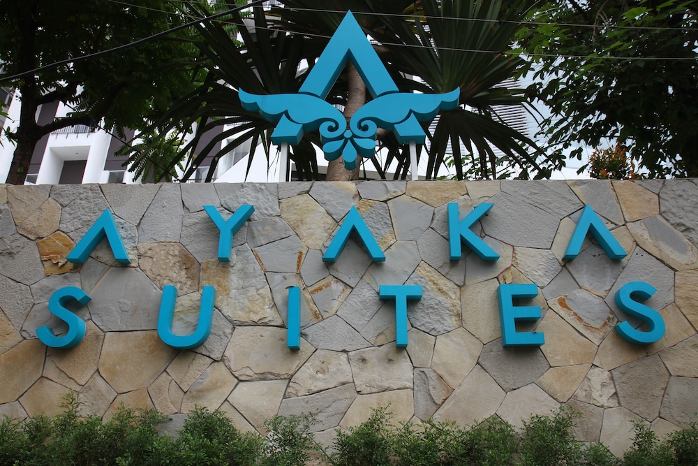AYAKA SUITES 5/70