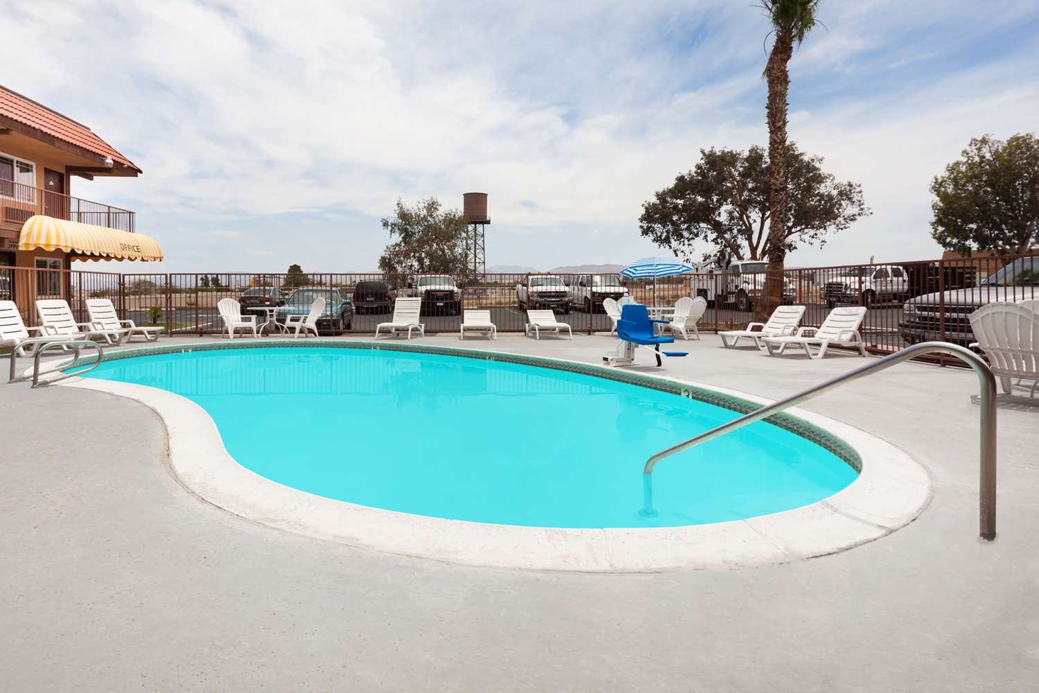 Days Inn by Wyndham Barstow 21/25