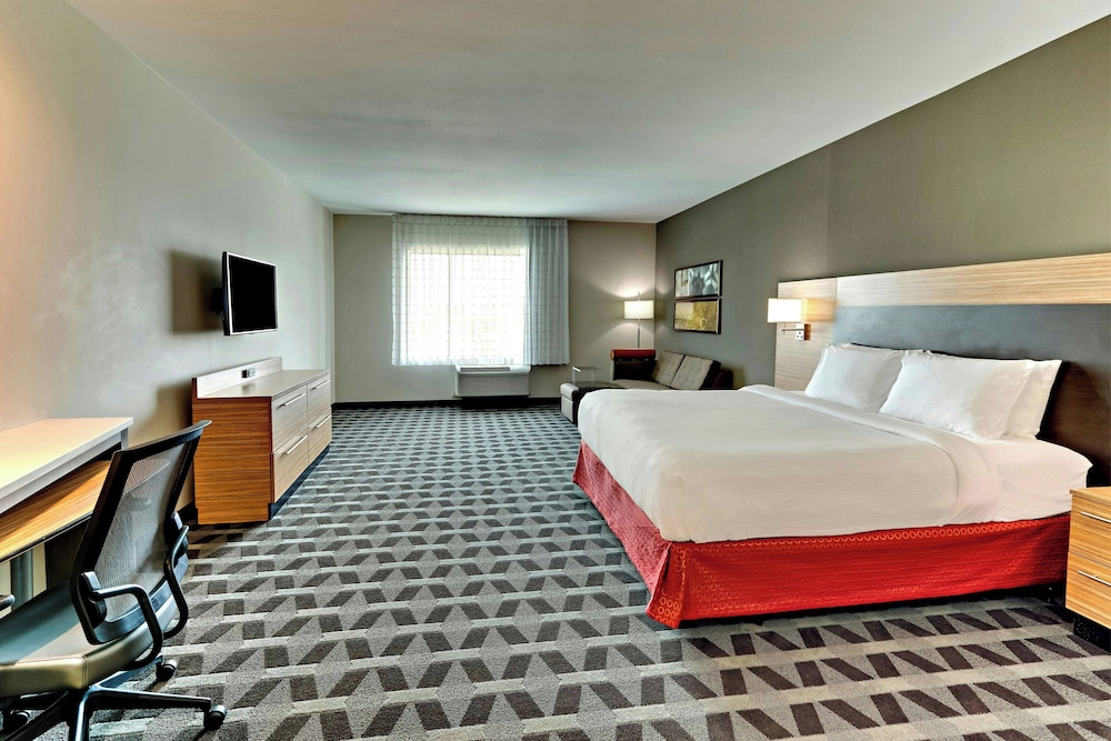 TownePlace Suites by Marriott Houston Northwest/Beltway 8 12/50