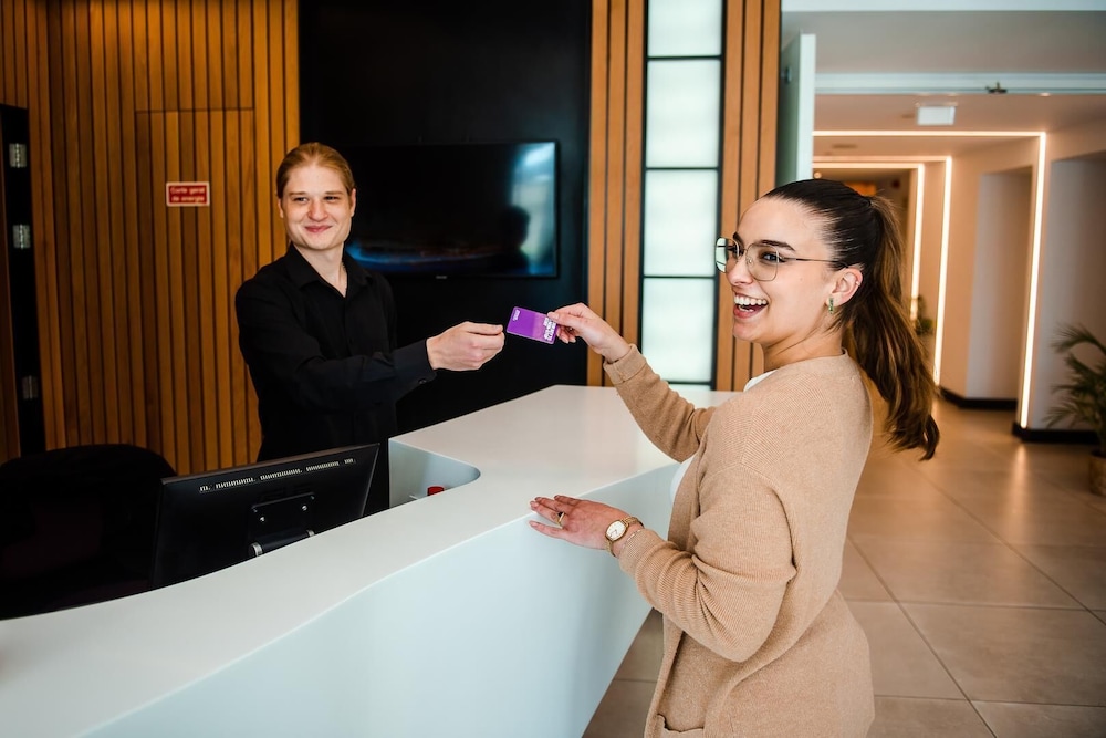 YOTEL Porto, Select by Hilton 7/48
