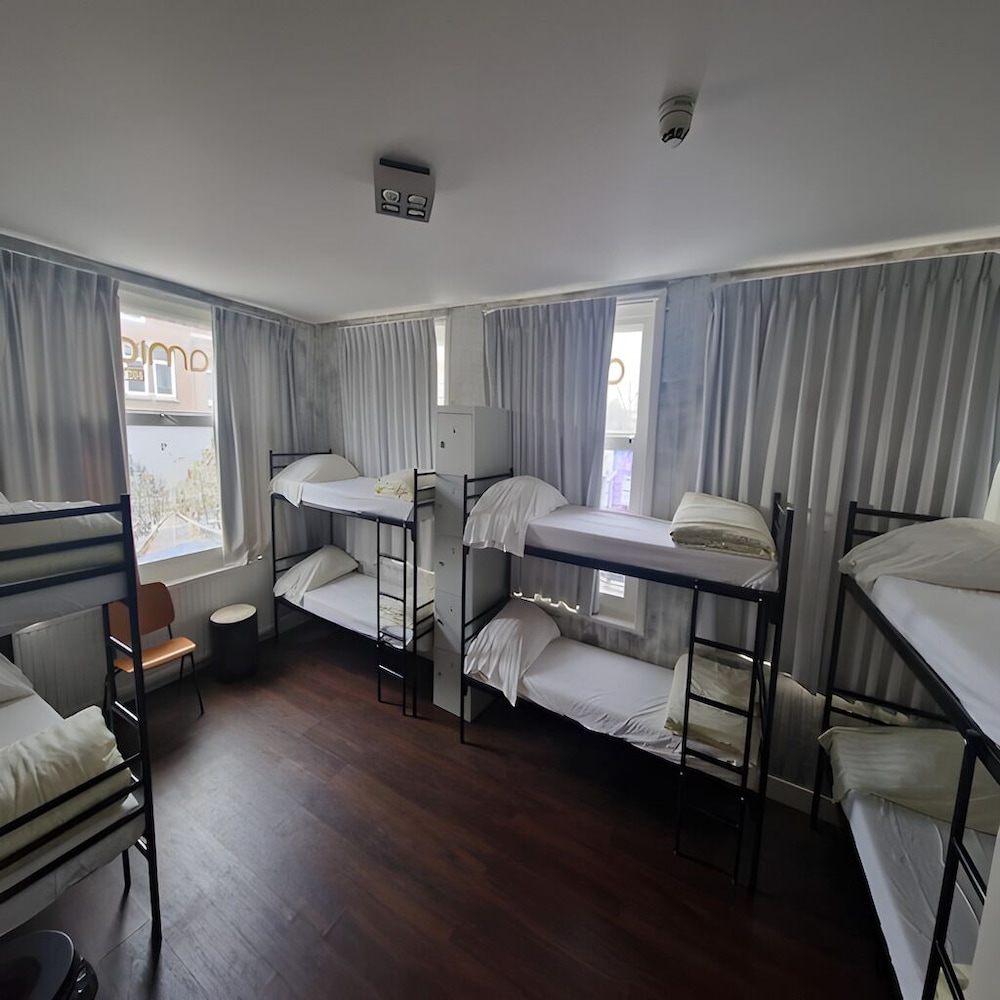 Amigo Budget Hotel 40/50