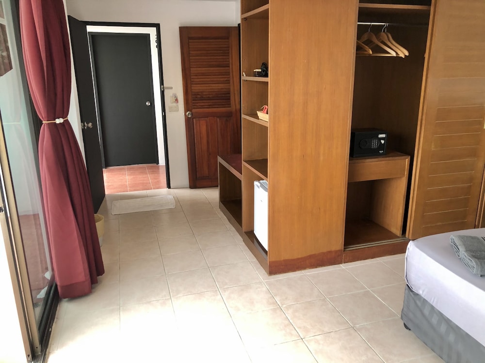 Benjamin Resort 74/74