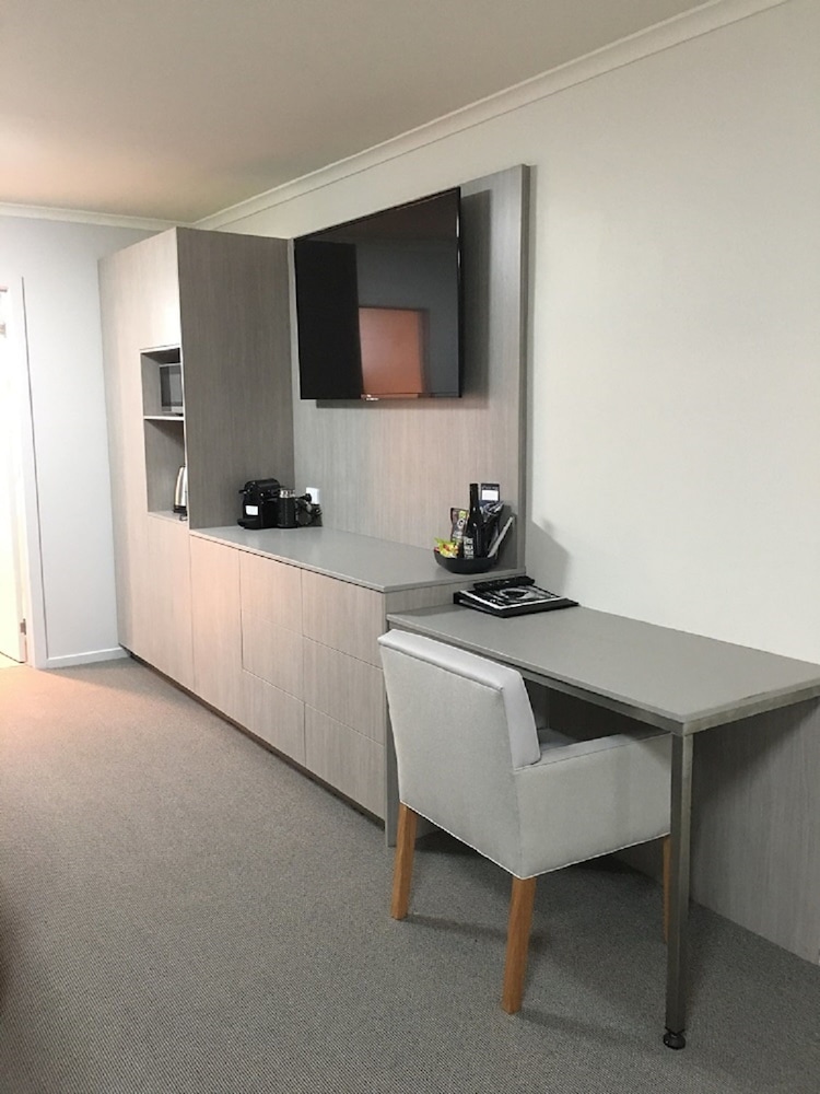 Argosy Motor Inn 31/42